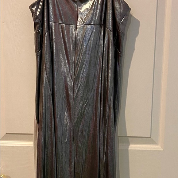 Signature dress by Bobbie Bee - Picture 4 of 5